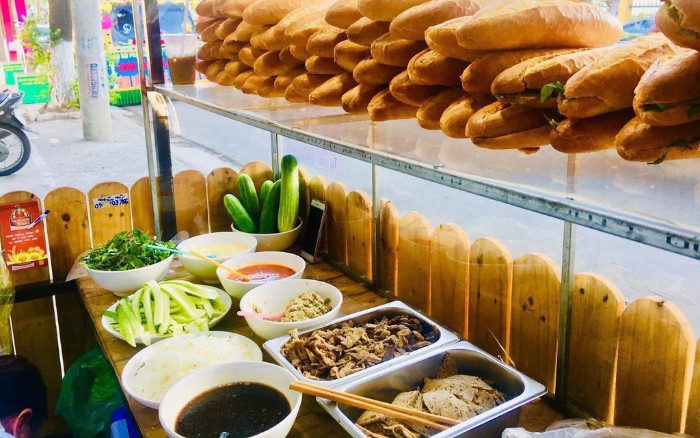 Tiệm bánh mì chay Đà Thành - Vegan Bread