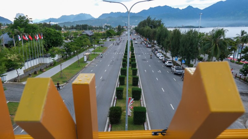 cầu đi bộ 42 tỷ ven biển Đà Nẵng