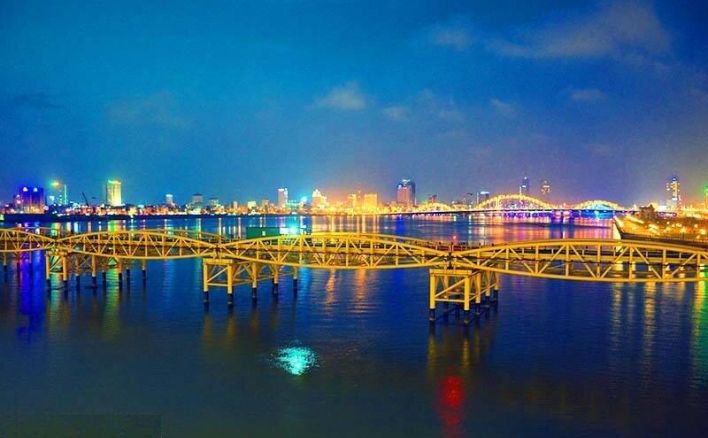 Đà Nẵng: Độc đáo cầu cổ nhất trở thành điểm du lịch đêm