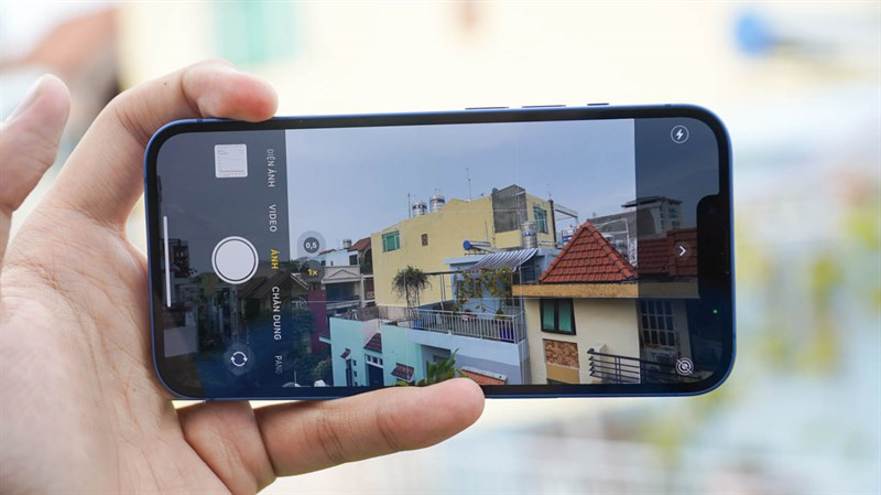 iphone 13 con dang de dau tu trong nam 2026 5